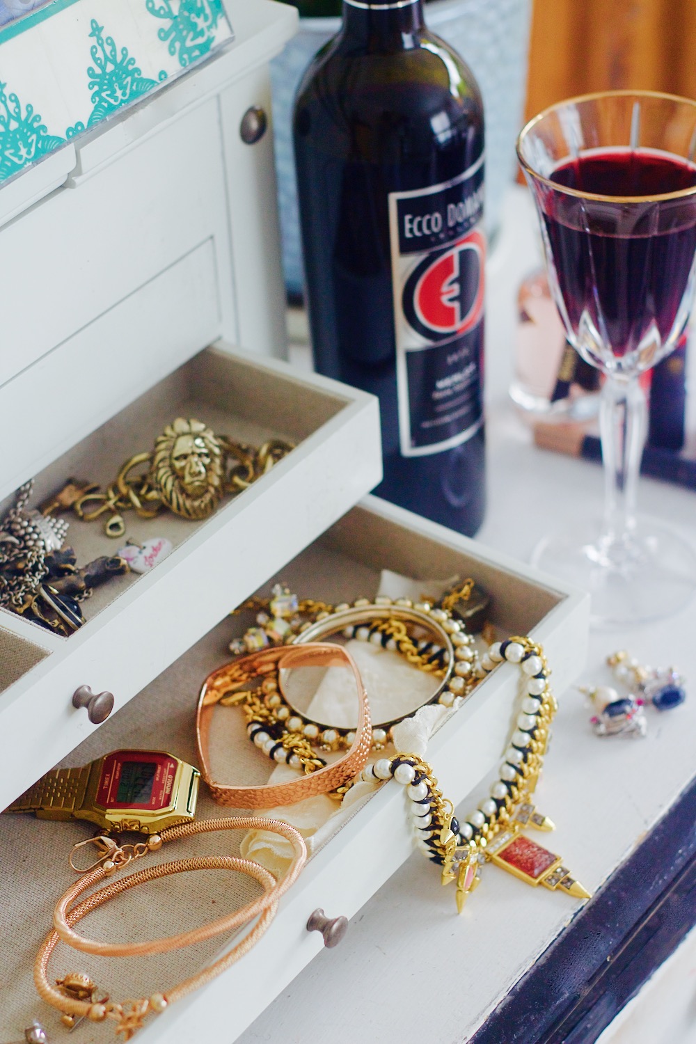 how to reorganize your accessories