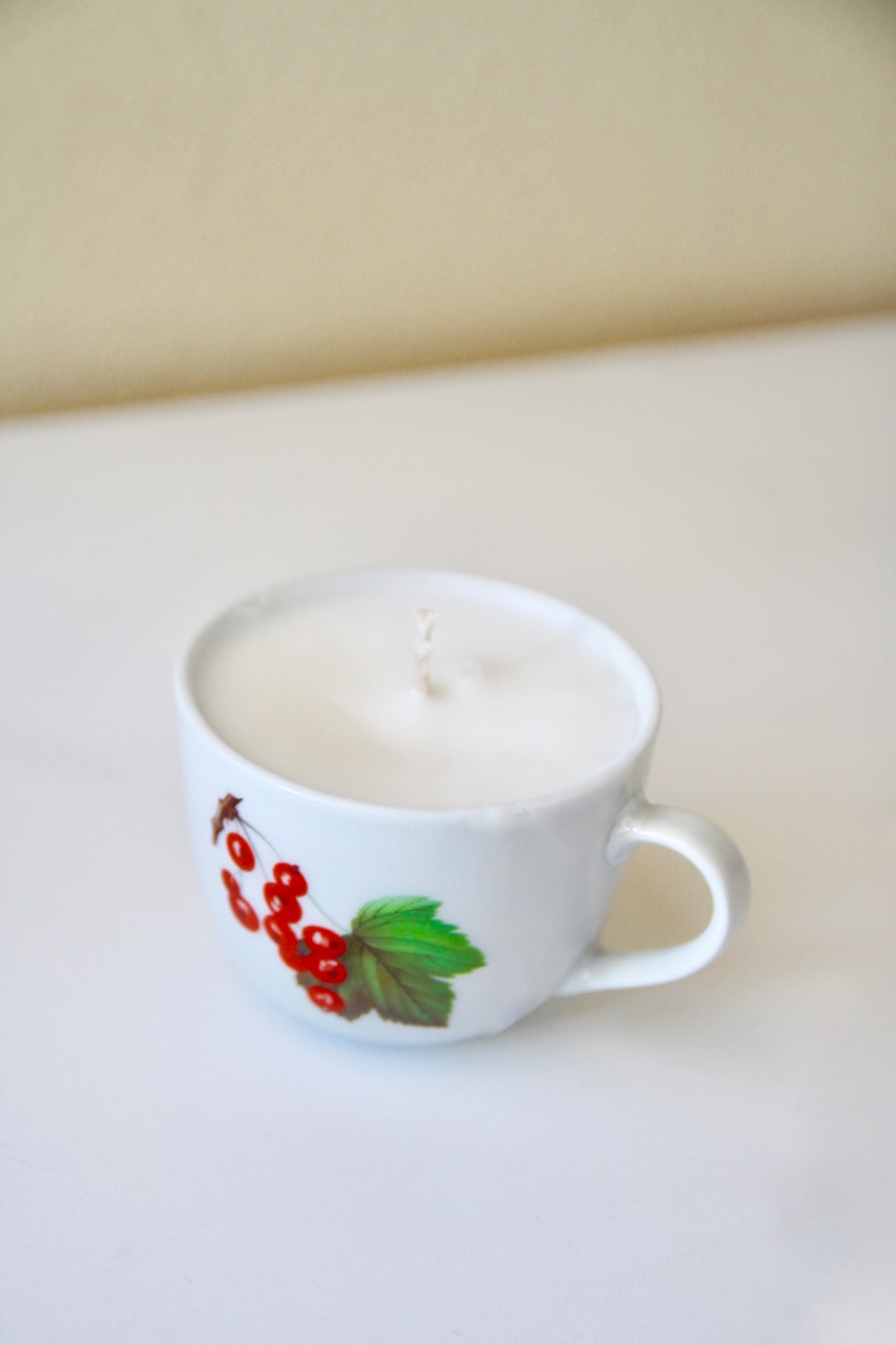 How To Make Your Old Teacups Into Candles