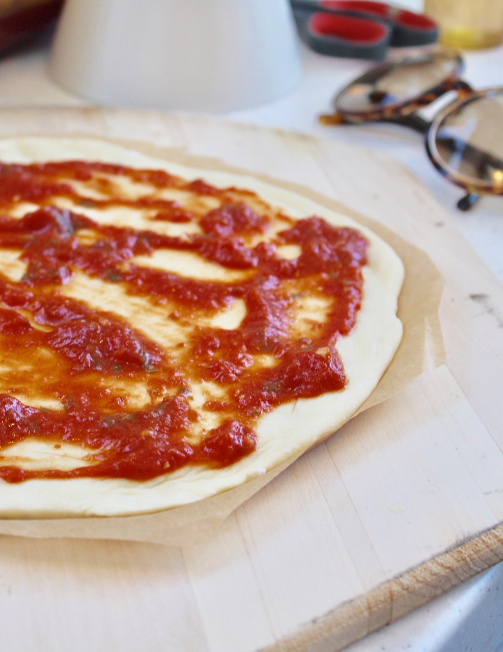 how to make tomato sauce for a homemade pizza