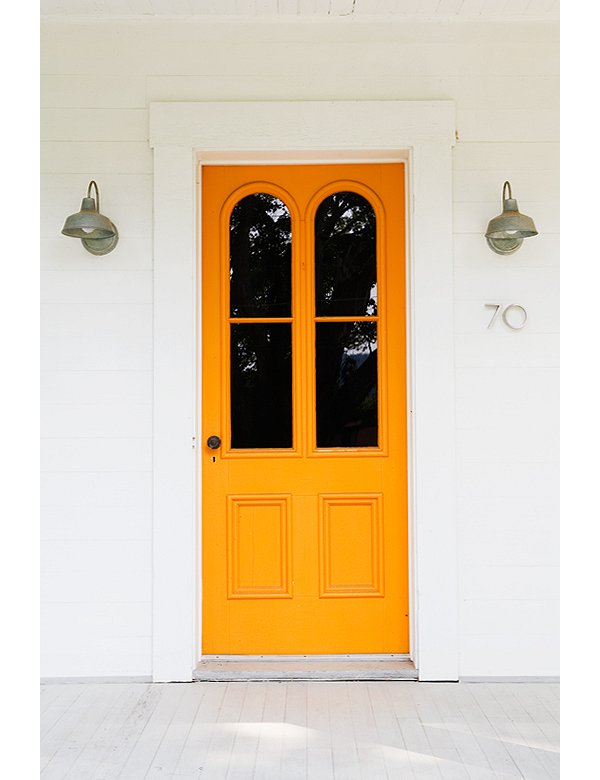 bright orange door on White House