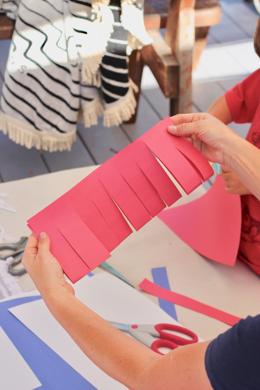 how to make paper hanging lanterns for fourth of July