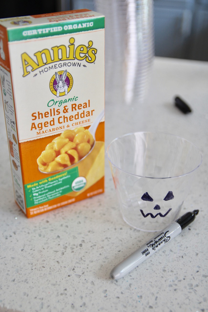 macaroni and cheese pumpkin cup kids snacks for a halloween party