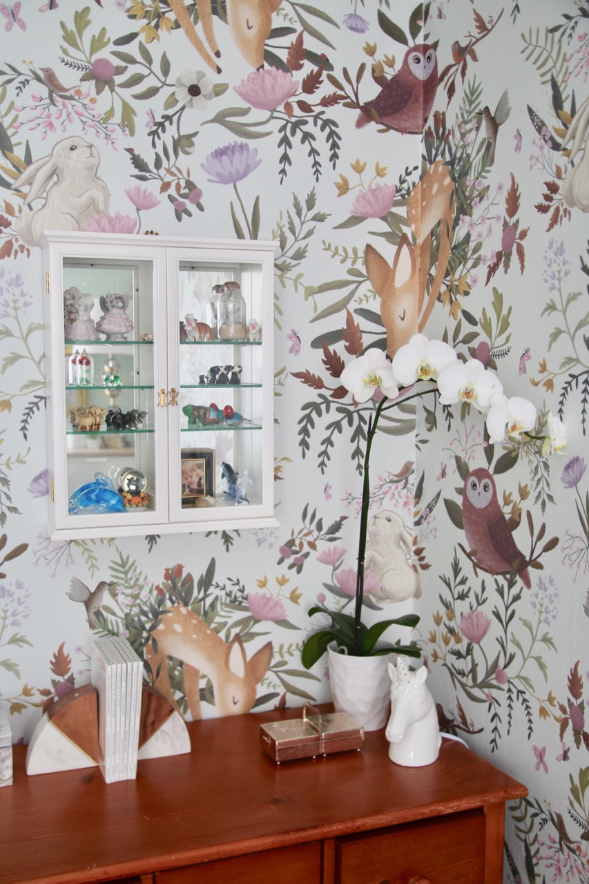 Anewall's Oh Deer Mural Wallpaper Is Like A Secret Garden Come To Life