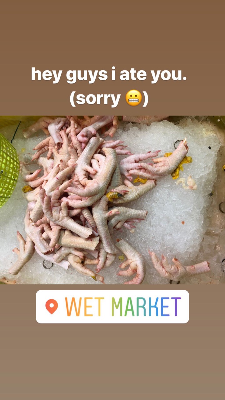 wet market raw chicken feet Hong Kong